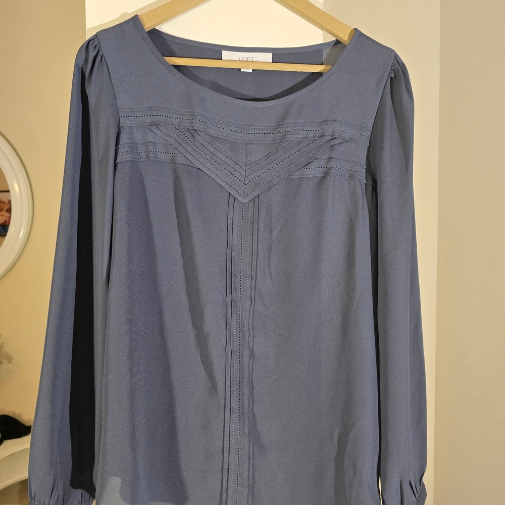 Ann Taylor Loft Womens Medium Blue Pintuck‎ Lace Detail Long Sleeve Blouse Top